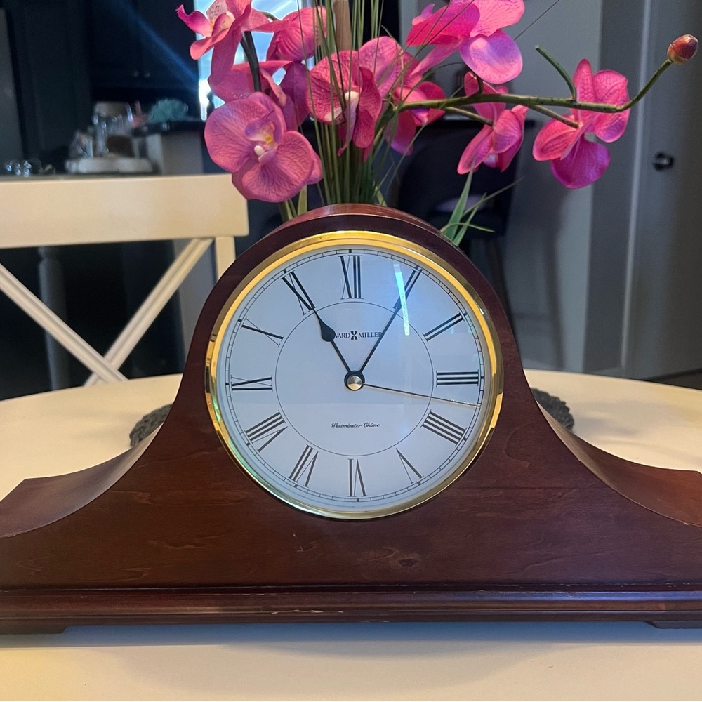 Howard Miller Mantel Clock